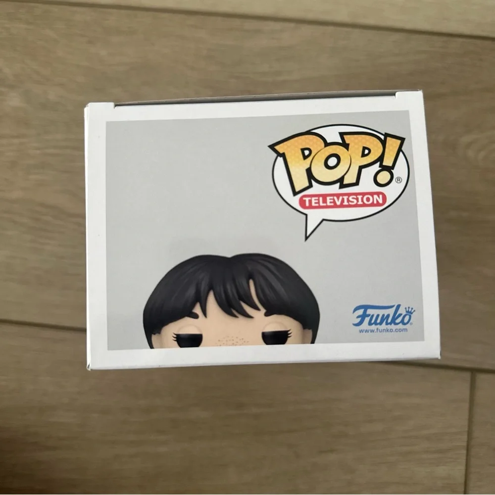 Funko POP! Wednesday Addams #1309 - Picture 5 of 8
